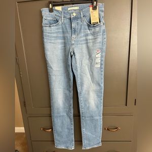 Levi’s 312 Shaping Slim High Rise Light Wash Jeans, size 30